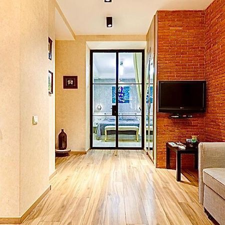 Very Center Of The Old City-Stylish Apartment Тбилиси Екстериор снимка