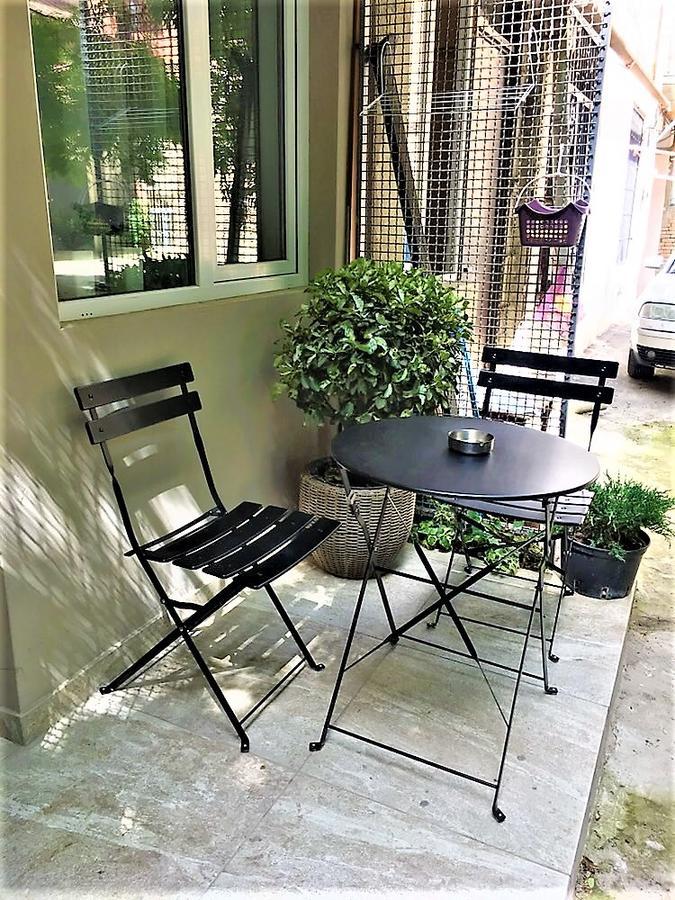 Very Center Of The Old City-Stylish Apartment Тбилиси Екстериор снимка